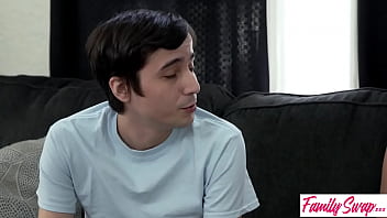 Preview 2 of Sexxy Lexxy - Swap Says &quot_We can play guess who&#039_s boobs we&#039_re touching&quot_ S4:E6