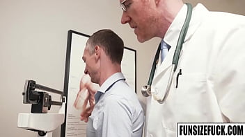 Preview 1 of Bipornsuelbi - funsizefuck.com-Tall handsome doctor fucks his patients tight asshole