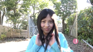 Preview 1 of Blindfold 2 Girls - CUHE-014 粟野えみり / キューティーハート     温泉イメージ、アイドル映像メーカー マーレーインターナショナル MarrayDOGA　着エロ　水着　巨乳　制服