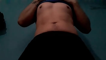 Preview 1 of A Fistful Of Heaven - Latino bailando sexy pt 1