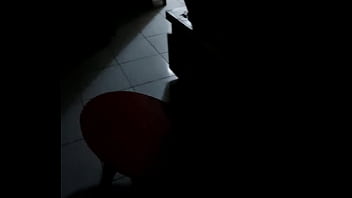 Preview 3 of Porn Src - Entrei escondido na casa da gringa e peguei ela dando