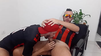 Preview 4 of Birthday Wife Surprise Big Cock - Mamando o  Dotado do Time