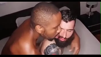 Preview 2 of Sex X18 X18 - Machos tatuados na putaria