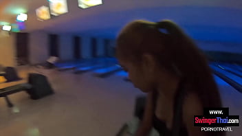 Preview 2 of Saiksi Xwwwxx - SwingerThai.com - Thai amateur girlfriend bowling and big cock sucking once back home