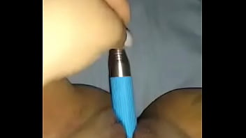 Preview 4 of Kurdish Lesbo - Enfiando o pau de selfie na minha buceta...