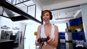 Preview 1 of Kolkaua - Videogames Geek Lauren Phillips Blows Miles Long Until She Gets Cum!