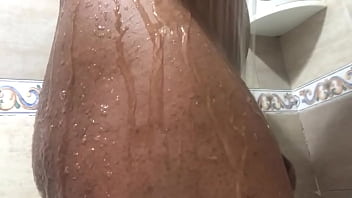 Preview 2 of Paige Turna Xxx - Travesti en la ducha