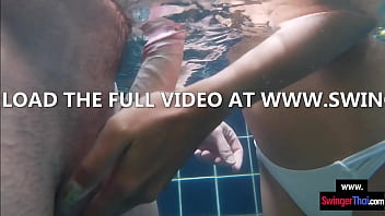 Preview 3 of Kissa Papa Full Story - SwingerThai.com - Thai amateur teen GF blowjob and sex in the pool with the boyfriend