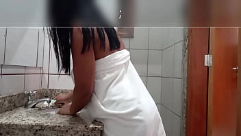 Preview 1 of Son Drug Mom - vi minha inteada da da banheirro e ja fu aproveita