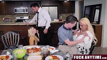 Preview 2 of Eropa Porno Sex Rumahporno - StepFamily Dinner Turns Into Freeuse Foursome - Kenna James,  Kylie Kingston