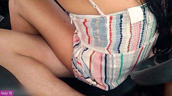Preview 1 of Malayu Yong Porn - Enamorados Follando en su Carro