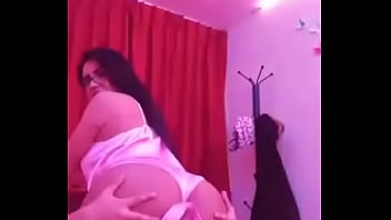 Preview 2 of Yes Xxxxx - En Bata Me Coje Fans De Xvideos - TU QUIERES
