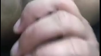 Preview 1 of Mom Gives Young Son Handjob - Boa Foda!!