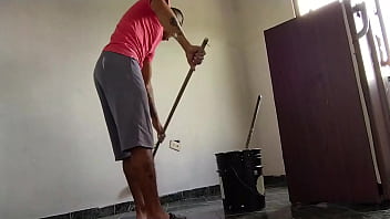 Preview 1 of Anjana Singh Porn - le pido a mi vecino guapo pintor de brocha gorda que venga a mi apartamento solo y me pinte el co&ntilde_o con su verga y con su esperma. follando duro (REAL)
