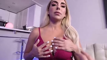 Preview 2 of Porn Of South Africa - PervMom3X.com - I&rsquo_m about to go on a first date,  so I turn to my busty stepmom,  Kylie Kingston,  for advice.