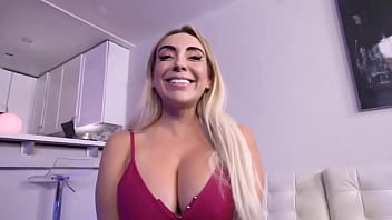 Preview 1 of Porn Of South Africa - PervMom3X.com - I&rsquo_m about to go on a first date,  so I turn to my busty stepmom,  Kylie Kingston,  for advice.