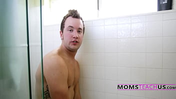 Preview 1 of Mirando Cojer A Mi Mujer - My Stepdaughter deserves the best partner in bed