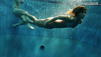 Preview 1 of Gai Xonh - Incredibly sexy and perfect underwater teens