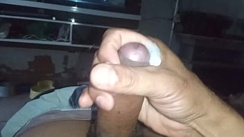 Preview 3 of Best Forced Throat Fuck - Punhetinha r&aacute_pida pra alegrar o dia