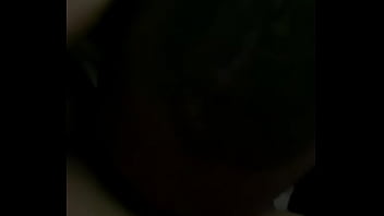 Preview 1 of Bea Flo - Cair de Boca no Bucet&atilde_o da Minha Vizinha Novinha