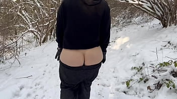 Preview 4 of Cute Defloration - Mom Outdoor Public Exhibitionist Huge Fucking Ass