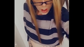 Preview 3 of Urdo Xxx Sex - Seductive Pretty Shemale Makes Cocks Hard