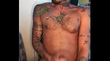 Preview 3 of Twin Girlsex - Maloca batendo uma 3
