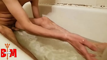 Preview 1 of Fucking Paralysis Girl - Fun in the Tub!