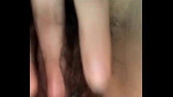 Preview 3 of Arab Sxy - Lần đầu ti&ecirc_n em ny cho xem bướm