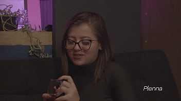 Preview 2 of Sex Teamskeet Indonesia - ERA PRA SER S&Oacute_ UMA ENTREVISTA,  MAS A ENTREVISTADA GABRIELLA MANH&Atilde_ES N&Atilde_O RESISTIU E CAIU DE BOCA NA APRESENTADORA AGATHA LUDOVINO