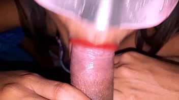 Preview 3 of Film Pronoxx - Mexicana con boca sexy le da mamada a su hermanastro el el se corre en su boca es toda una putita