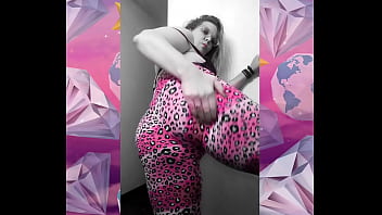 Preview 3 of Xoxoxo Teen Noor Men - Shaking my ass in my pjs