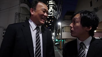Preview 1 of Manyakerz Com - 中出し直後の賢者タイムに男潮噴くまで抜きにくる部長の奥さんと秘密の種絞り性交　翔田千里