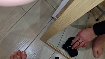 Preview 4 of Naughty American Hot Aunty - A CASA HO TROVATO LE MUTANDINE BAGNATE DELLA MATRIGNA | E CI HO SBORRATO SOPRA - GEMITI E SEGA INTENSA CON UN CAZZO ENORME IN ABITO ELEGANTE