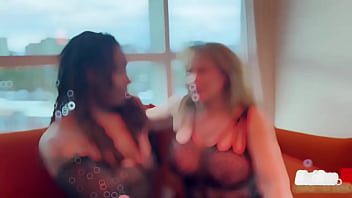 Preview 1 of Sale Lon Xxx - They wanted to see who was the better squirter ...then they decided that wasn&rsquo_t enough and needed a BBC to finis...