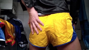 Preview 1 of Hd Sexy Dino - New shorts arrived - ready for cumming?