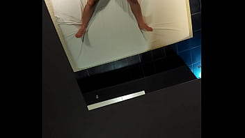 Preview 3 of Vk Whipping - espelho do teto do motel