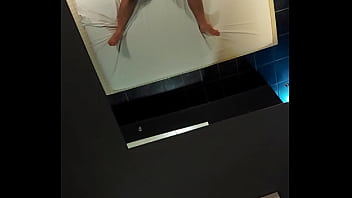 Preview 4 of Vk Whipping - espelho do teto do motel