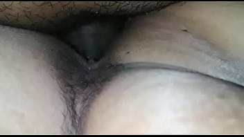 Preview 4 of Kerala Gilas Fuck Videos - Juego con su panocha con vista al tubo