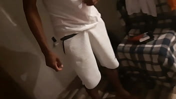 Preview 1 of Singh Leone Xxx - O PEDREIRO VEIO FAZER UM OR&Ccedil_AMENTO ACABEI DANDO O CU PRA ELE