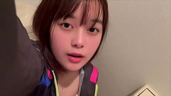 Preview 4 of Wrong Whole Opps - 家に誰もいない内に透明の極太ディルドでイキまくりました...