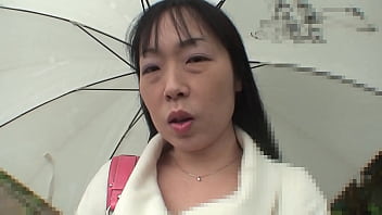Preview 1 of Iemman Xx - Fucking sweet asian mom at bed