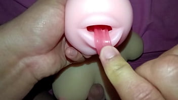 Preview 1 of Black Cheat White - Mamada y tetas! Primer tr&iacute_o con Kissy y Sally.
