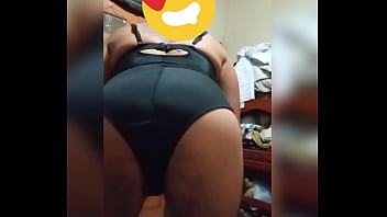 Preview 3 of Mindi Mink Mom Pov - Super caliente lencer&iacute_a. Te la comer&iacute_as?