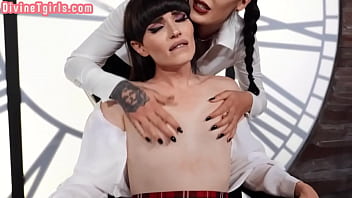Preview 1 of Wwe Old Man And Old Woman Xxx - Big ass trans goddess anally split with huge strapon