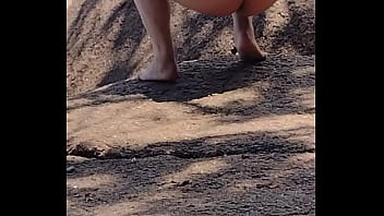 Preview 2 of Xxxx Videos 18 Years Hd - Ana se exibindo na praia