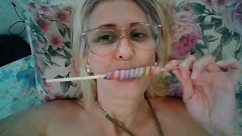 Preview 2 of Bangle 2x - Chupando um pirulito bem gostoso   Stella Still