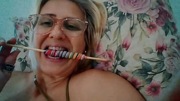 Preview 1 of Bangle 2x - Chupando um pirulito bem gostoso   Stella Still