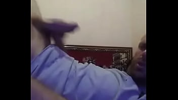 Preview 2 of Karnatak Xxx Videos New - Punheta com leite no final