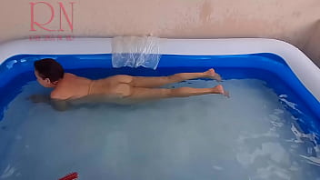Preview 3 of Tamil Real Life Sex Aunty - Outdoor pussy show. Nude couple plays in the outdoor nudist swimming pool. (Regina Noir) short 1